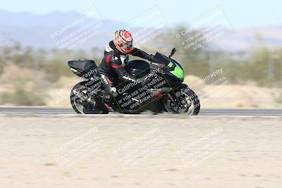 media/Dec-01-2025-Moto Forza (Mon) [[2daa91e15f]]/3-Beginner Group/Session 2 (Turn 7 Inside Pans)/